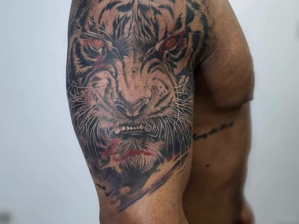 Realistic & Black and Grey Tattoo in Koh Samui